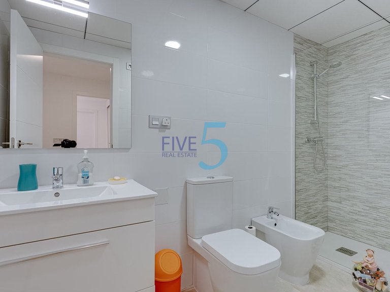 Apartment for Sale in Alicante, Valencia 13