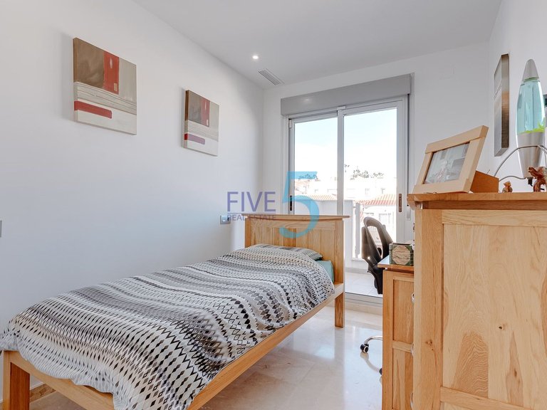 Apartment for Sale in Alicante, Valencia 14