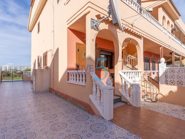 Apartment for Sale in Alicante, Valencia 3