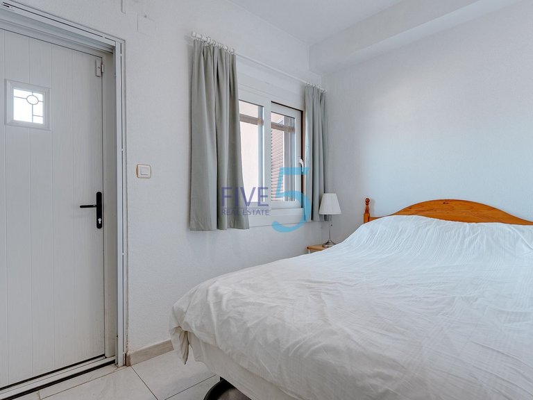 Apartment for Sale in Alicante, Valencia 16
