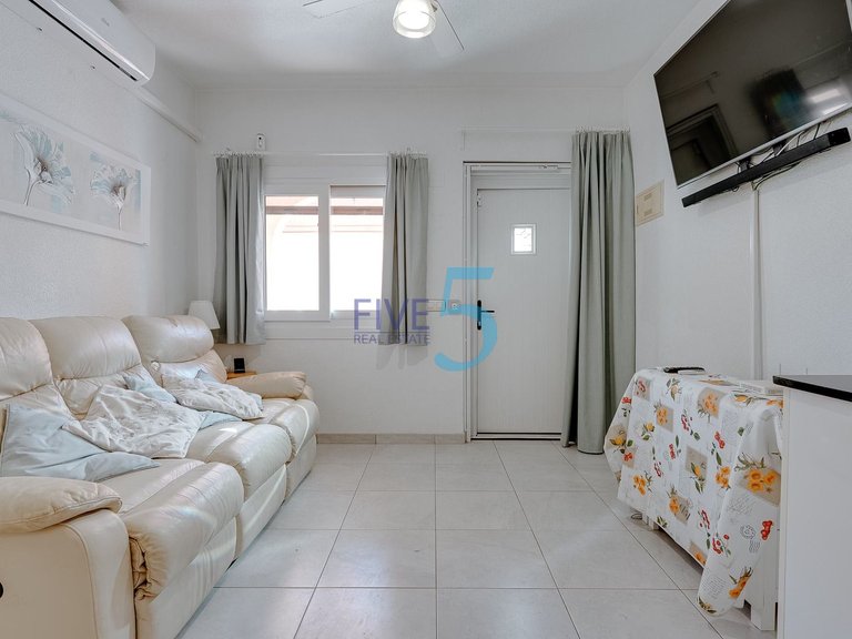 Apartment for Sale in Alicante, Valencia 6
