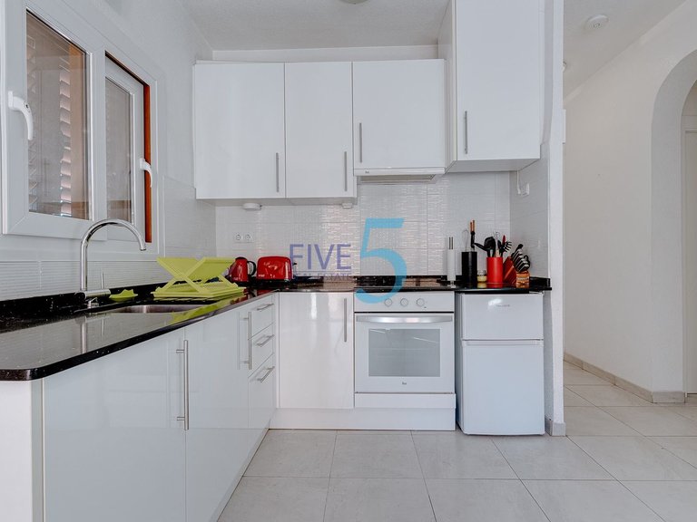 Apartment for Sale in Alicante, Valencia 9