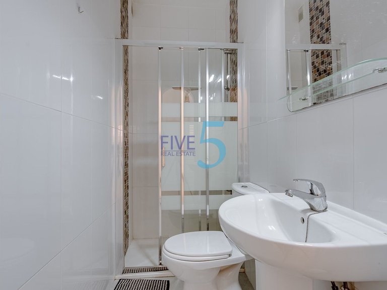 Apartment for Sale in Alicante, Valencia 12