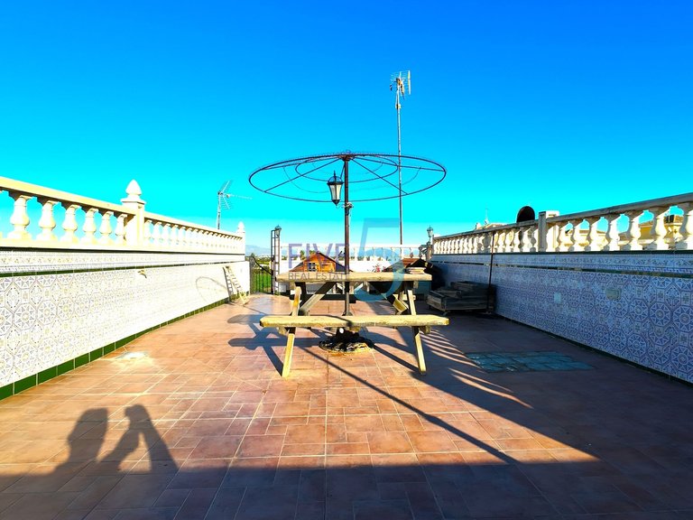 Villa for Sale in Alicante, Valencia 3
