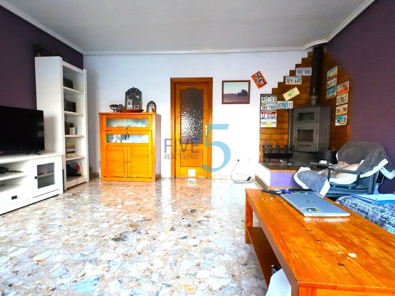 Villa for Sale in Alicante, Valencia 5