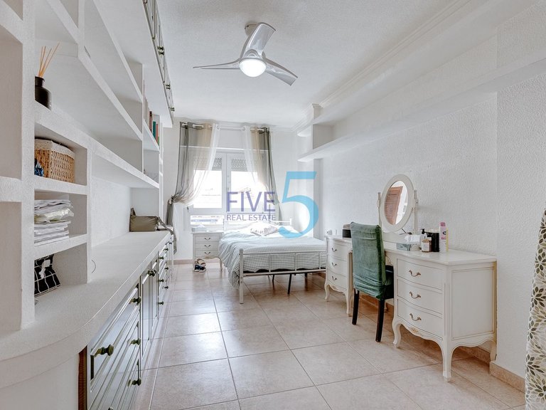 Apartment for Sale in Alicante, Valencia 10
