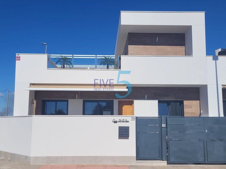 Villa for Sale in Alicante, Valencia 1