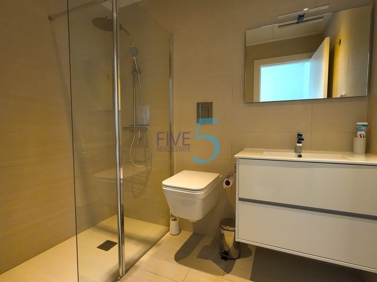 Villa for Sale in Alicante, Valencia 9