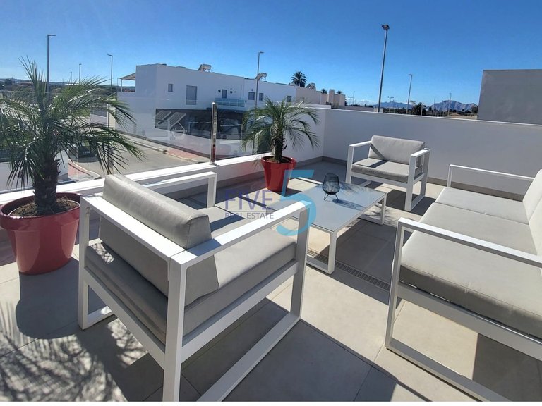 Villa for Sale in Alicante, Valencia 16