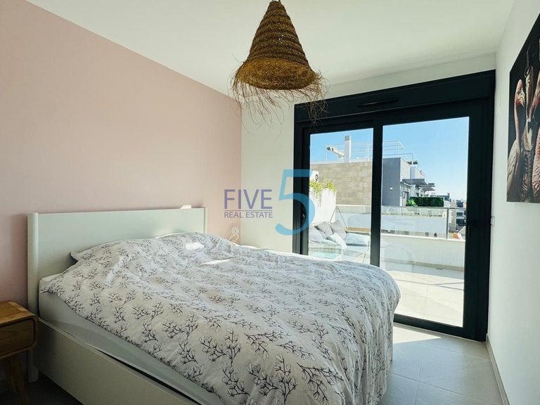 Penthouse for Sale in Alicante, Valencia 14