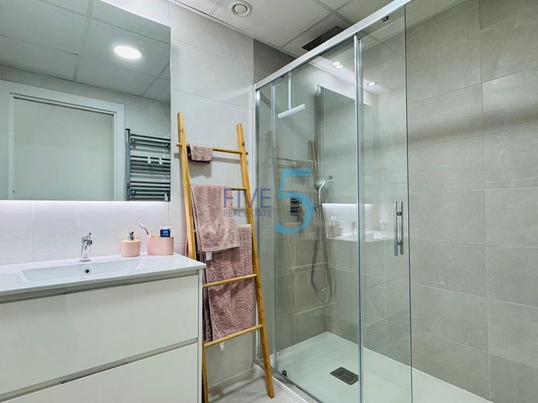 Penthouse for Sale in Alicante, Valencia 11