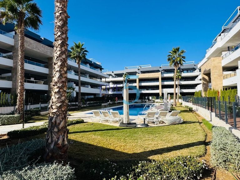 Penthouse for Sale in Alicante, Valencia 1