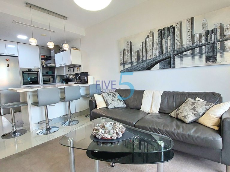 Apartment for Sale in Alicante, Valencia 4