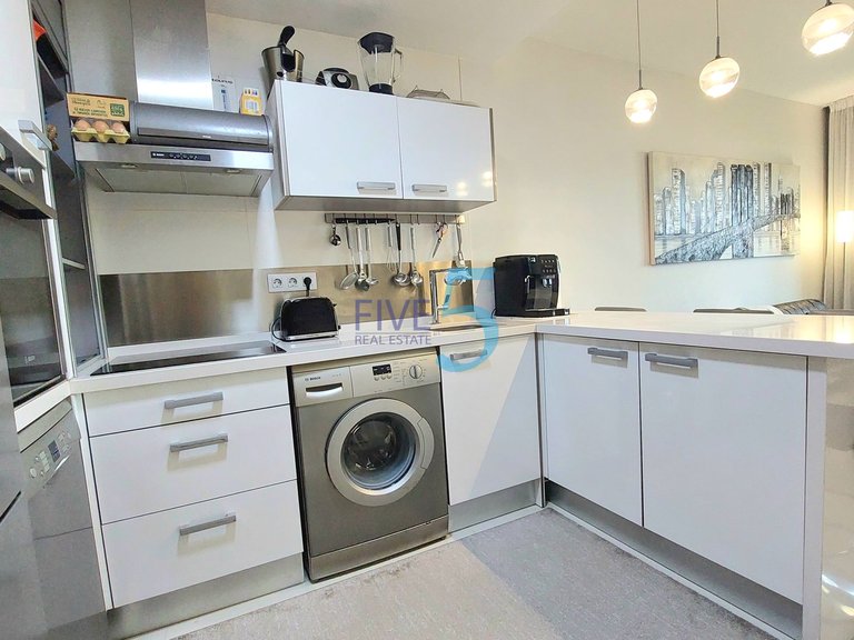 Apartment for Sale in Alicante, Valencia 2