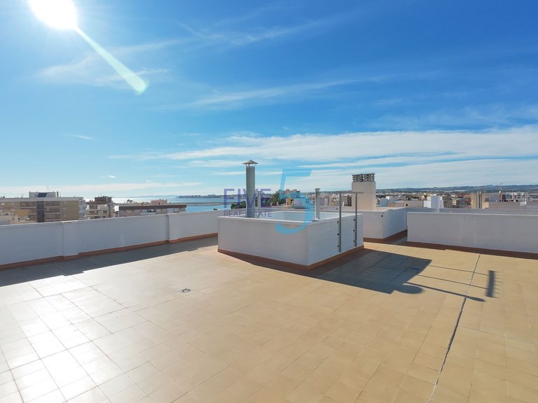 Apartment for Sale in Alicante, Valencia 35