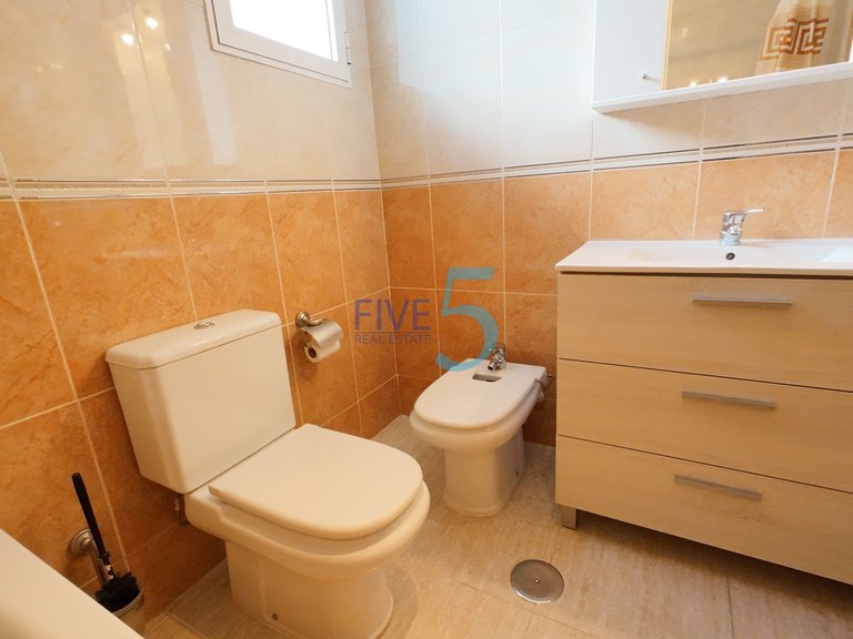 Apartment for Sale in Alicante, Valencia 16