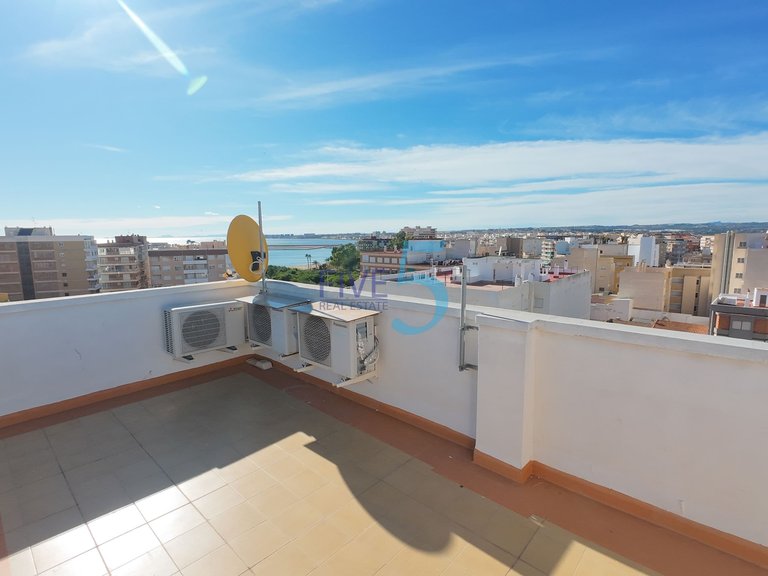 Apartment for Sale in Alicante, Valencia 37