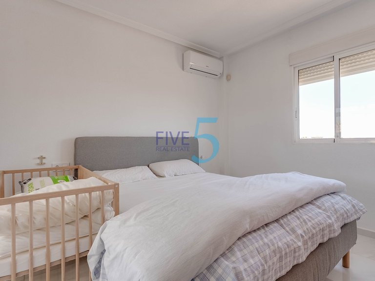 Villa for Sale in Alicante, Valencia 17