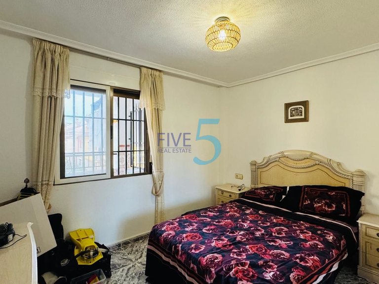 Apartment for Sale in Alicante, Valencia 8