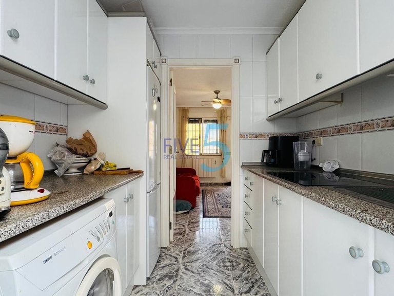 Apartment for Sale in Alicante, Valencia 4