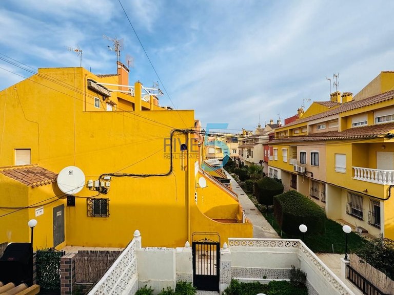 Apartment for Sale in Alicante, Valencia 12