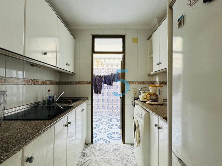 Apartment for Sale in Alicante, Valencia 5