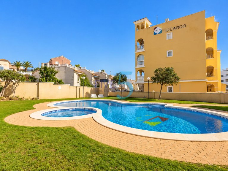 Apartment for Sale in Alicante, Valencia 1