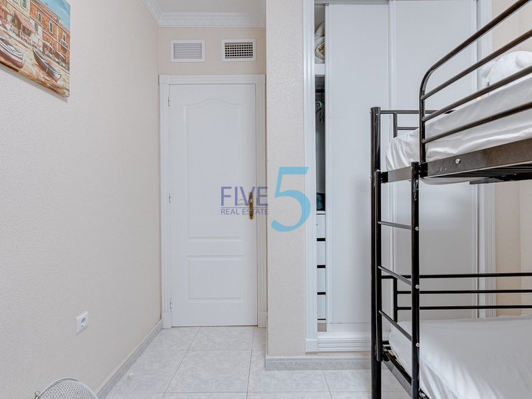 Apartment for Sale in Alicante, Valencia 12