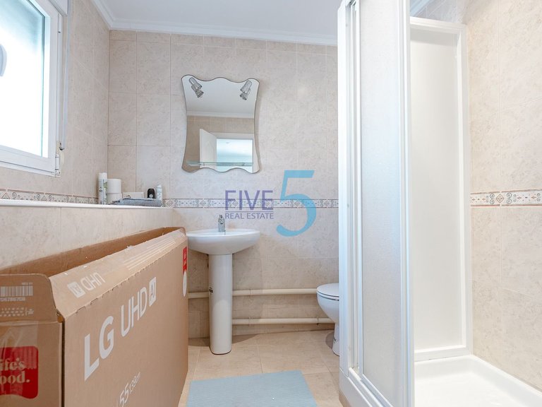 Villa for Sale in Alicante, Valencia 39