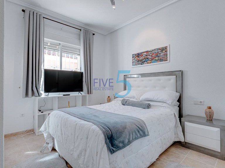 Villa for Sale in Alicante, Valencia 14