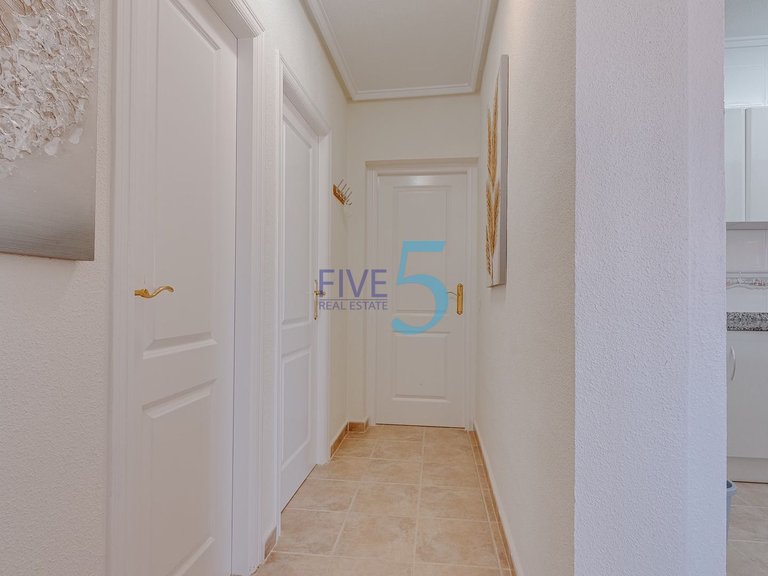 Villa for Sale in Alicante, Valencia 19