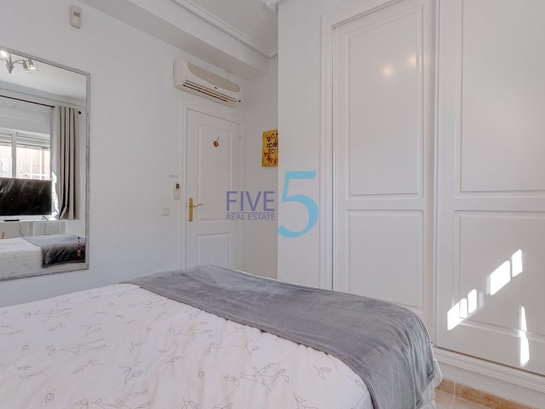 Villa for Sale in Alicante, Valencia 15