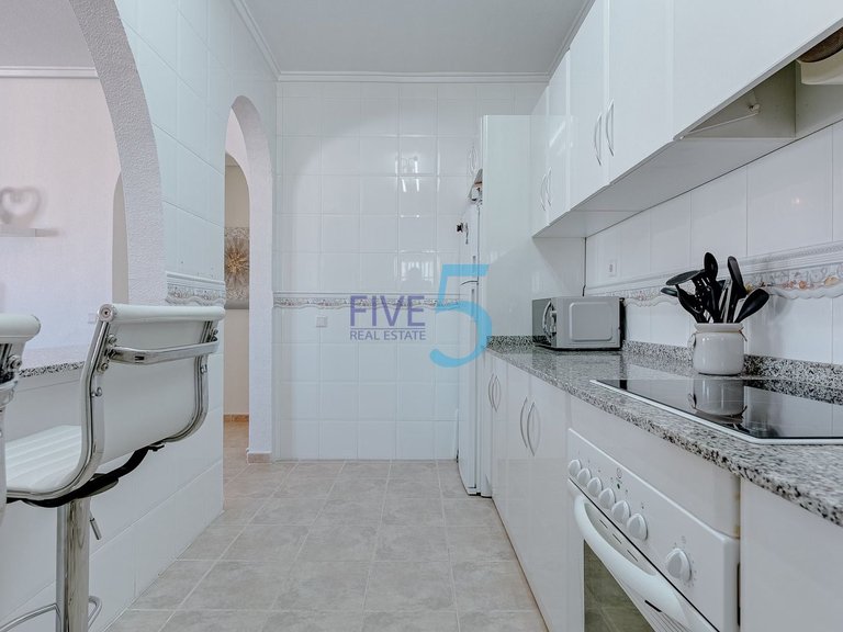 Villa for Sale in Alicante, Valencia 9