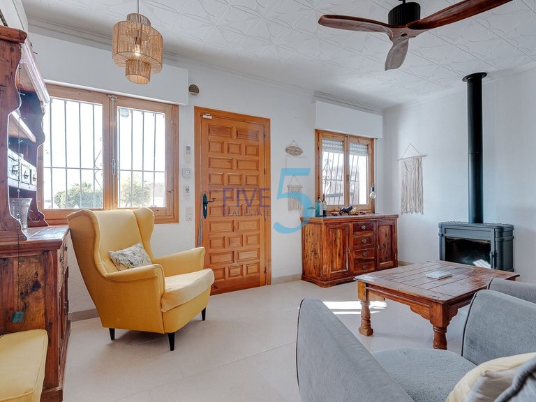 Villa for Sale in Alicante, Valencia 7