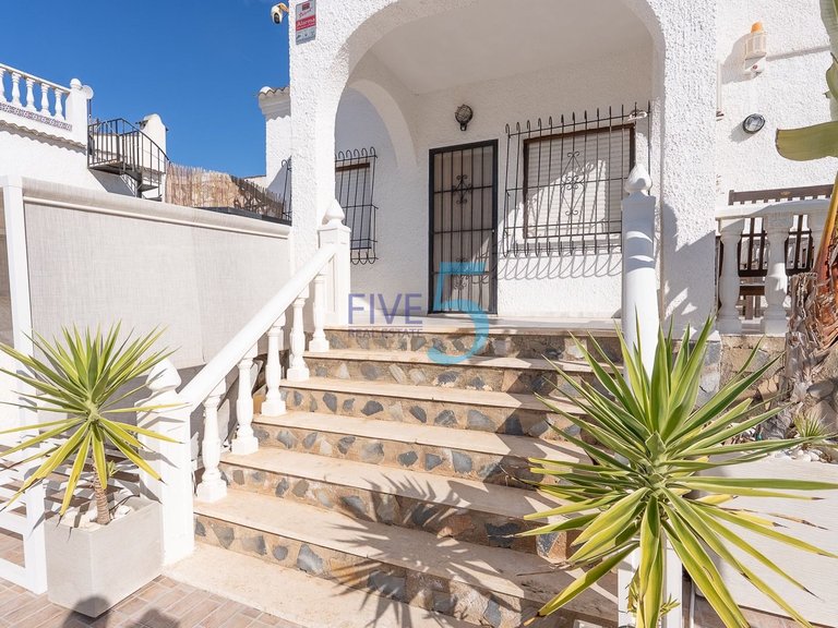 Villa for Sale in Alicante, Valencia 21