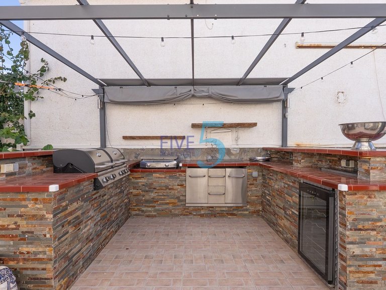 Villa for Sale in Alicante, Valencia 27