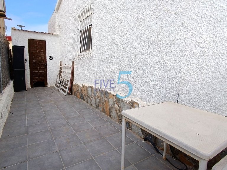 Villa for Sale in Alicante, Valencia 13