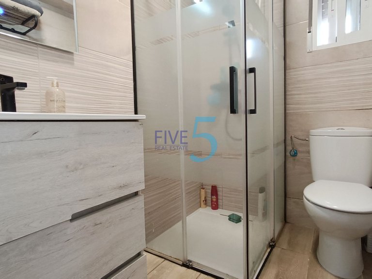 Villa for Sale in Alicante, Valencia 23