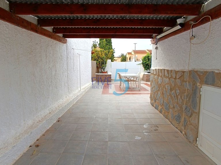 Villa for Sale in Alicante, Valencia 8