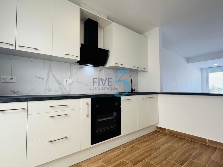 Villa for Sale in Alicante, Valencia 8