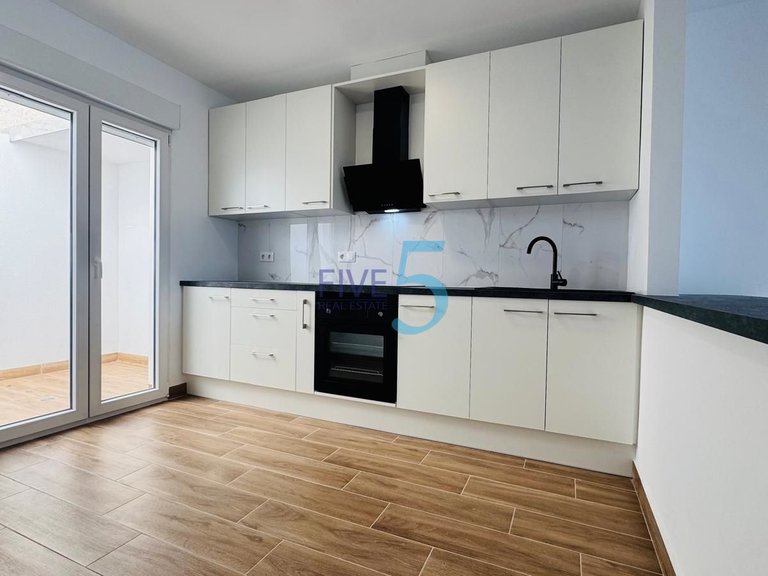 Villa for Sale in Alicante, Valencia 3