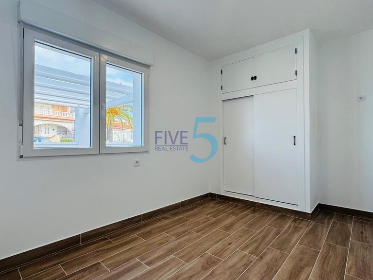 Villa for Sale in Alicante, Valencia 13