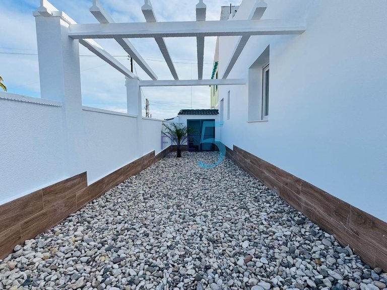 Villa for Sale in Alicante, Valencia 20