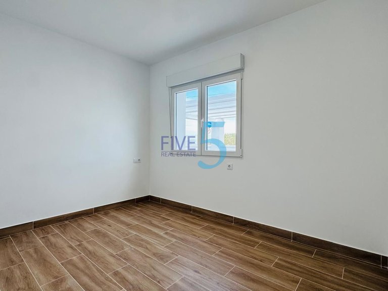 Villa for Sale in Alicante, Valencia 14