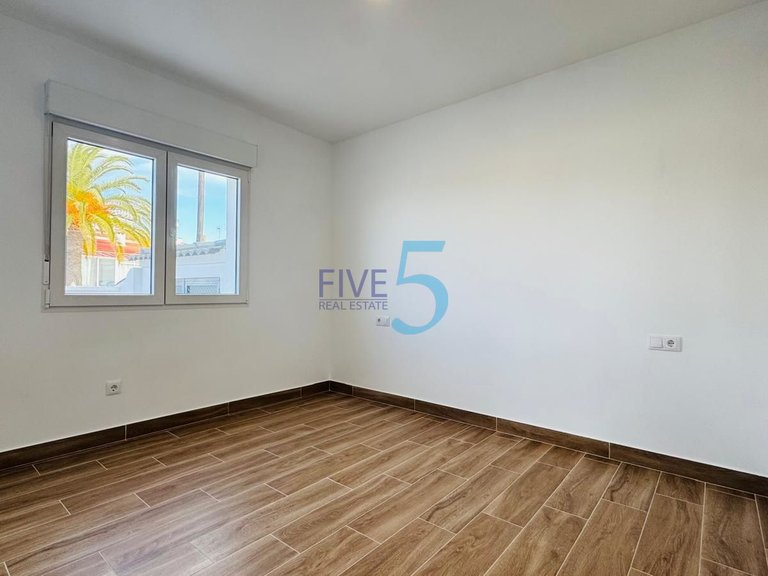 Villa for Sale in Alicante, Valencia 12