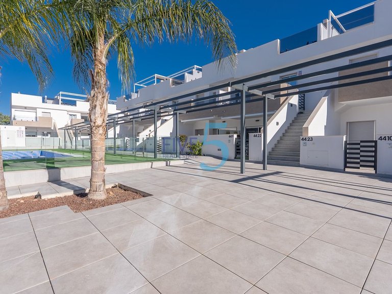 Apartment for Sale in Alicante, Valencia 2