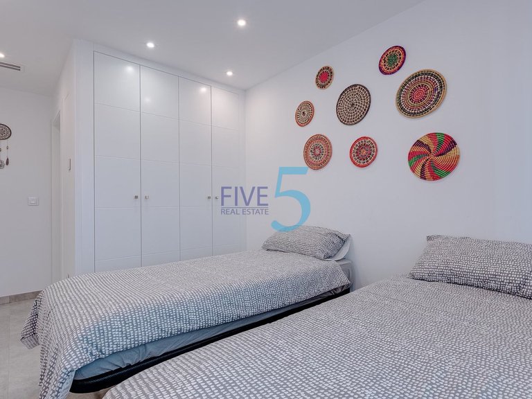 Apartment for Sale in Alicante, Valencia 13