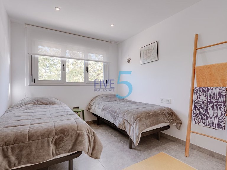 Apartment for Sale in Alicante, Valencia 15