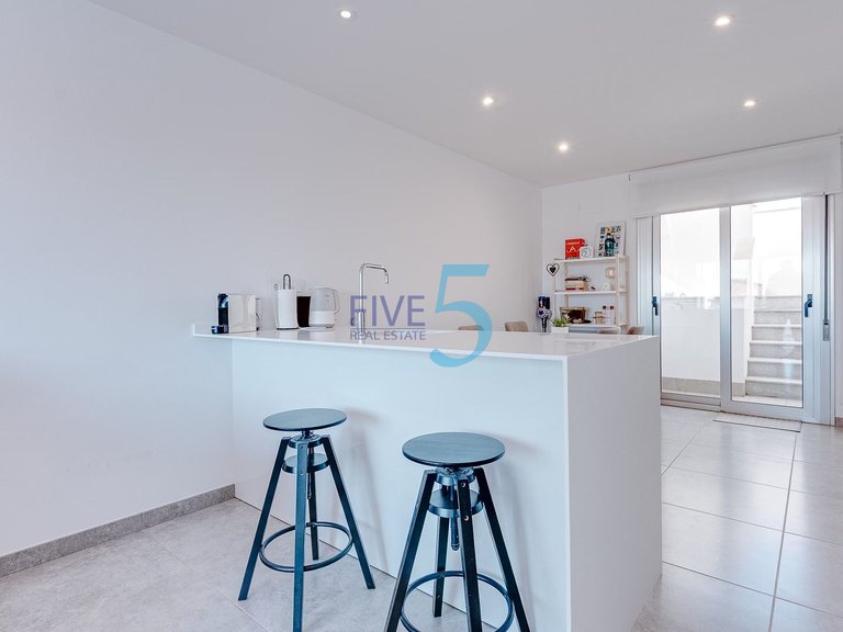 Apartment for Sale in Alicante, Valencia 6
