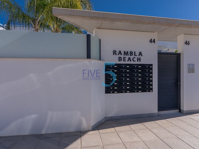 Apartment for Sale in Alicante, Valencia 30
